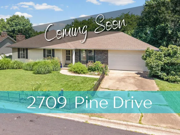 2709 Pine Dr, Columbia, MO 65202