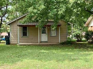 209 S Kansas Ave, Oxford, KS 67119