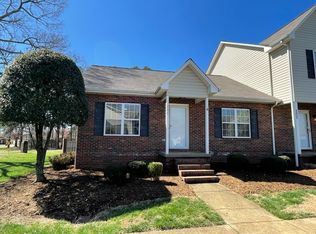 1094 22nd St NE APT 206, Hickory, NC 28601