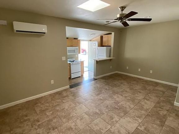 4th image of 2351 F St APT B