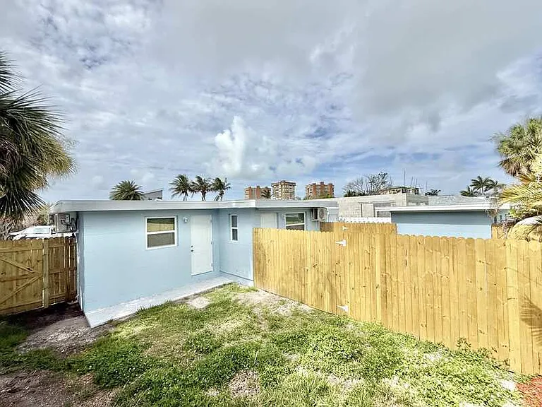 638 180th Ave E #3 — Photo 35