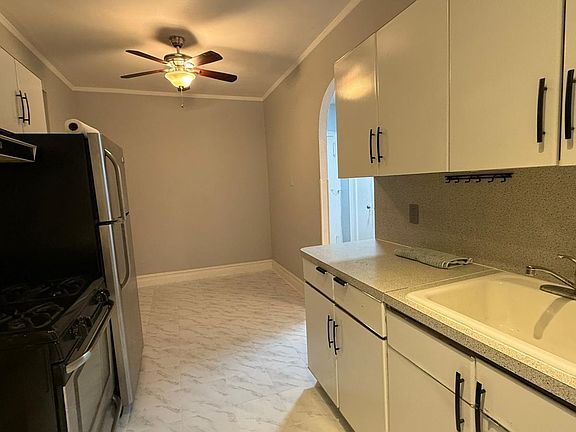 5th image of 763 Ocean Ave #D