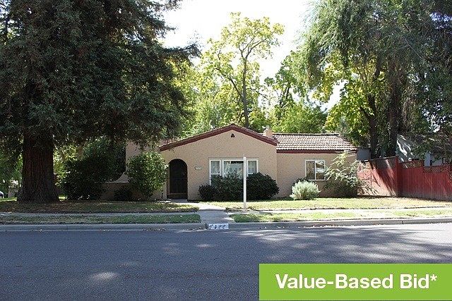 1st image of 422 Bonita St