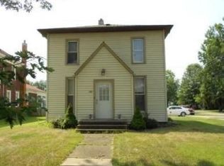 332 Park Ave NW, Bolivar, OH 44612