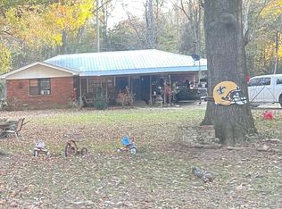 2817 Malmaison Rd, Holcomb, MS 38940