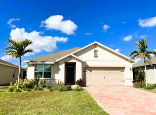 3196 Estancia Ln, Cape Coral, FL 33909