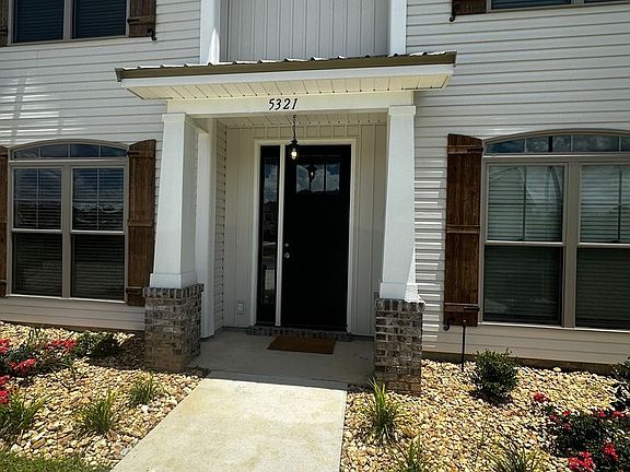 2nd image of 5269 Hamilton Greene Cir