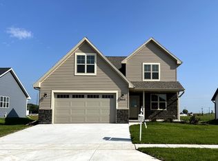 W6532 E Steamboat Ln, Appleton, WI 54915