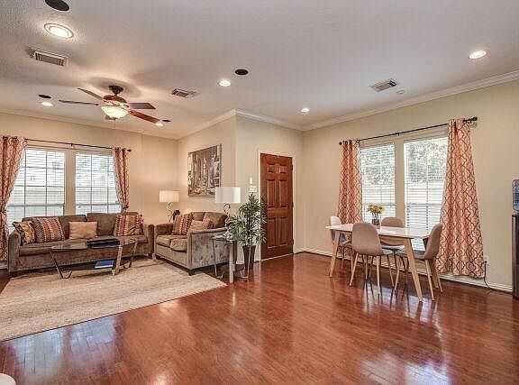 5th image of 6107 Stoney Brook Dr