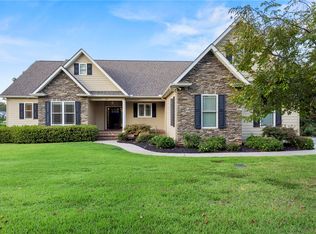137 Crawford Lake Dr, Easley, SC 29642