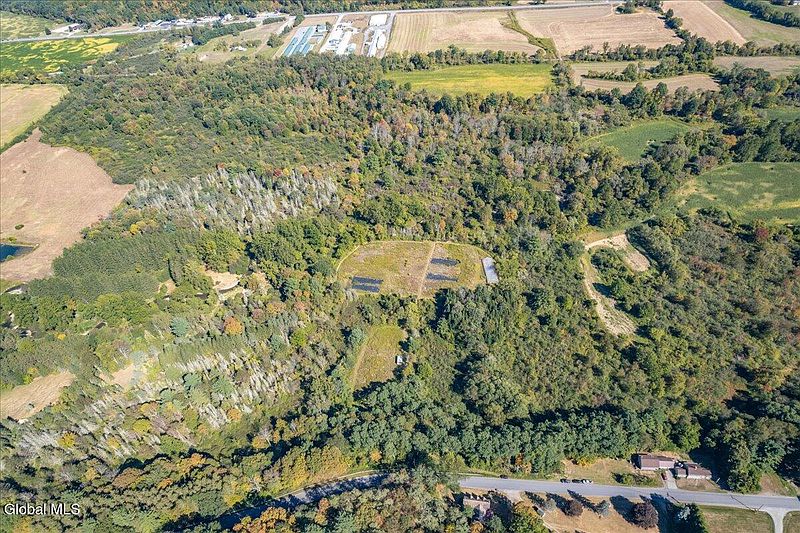4th image of 763 Turnpike Road