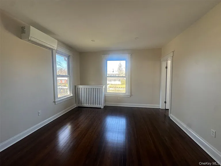 55 Sea Cliff Ave — Photo 8