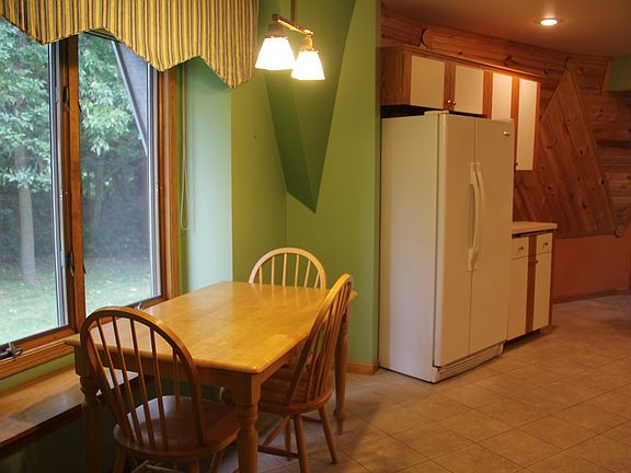 4th image of 503 Hawthorne Lane
