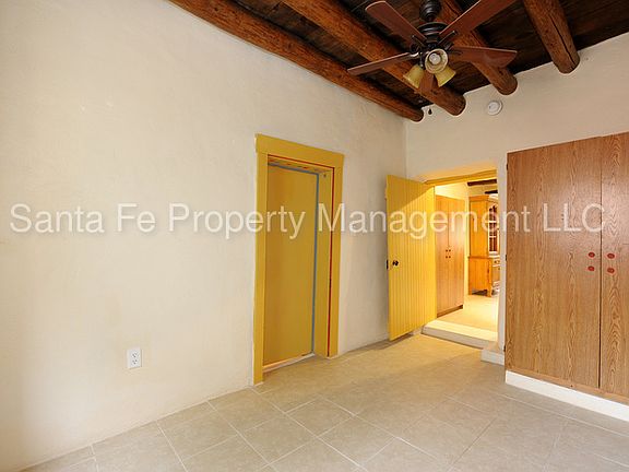 4th image of 132 W Buena Vista St