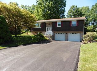 243 Melrose Dr, New Stanton, PA