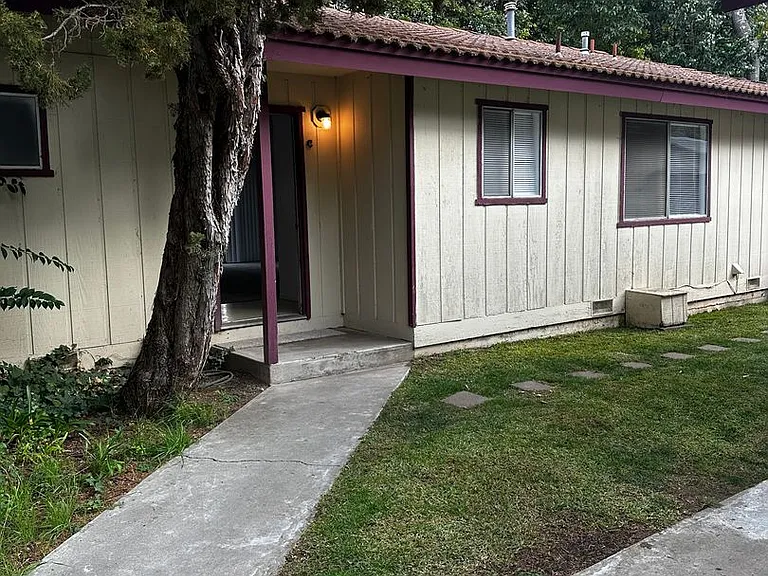 8865 Amapoa Ave #C — Photo 1
