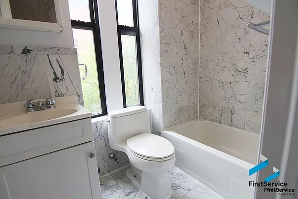 Rented by FirstService Realty (legacy) | media 16