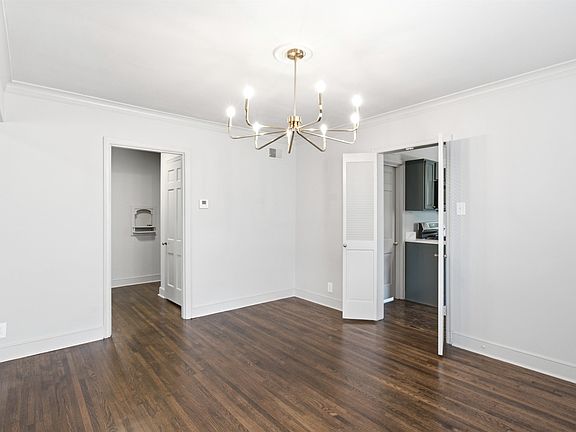 5th image of 3210 S Waynoka Cir