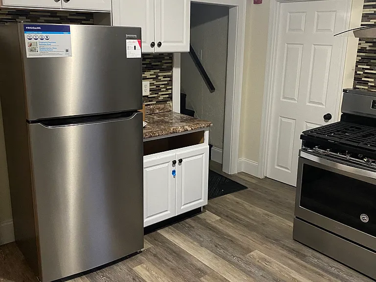173 Porter St #5 — Photo 1