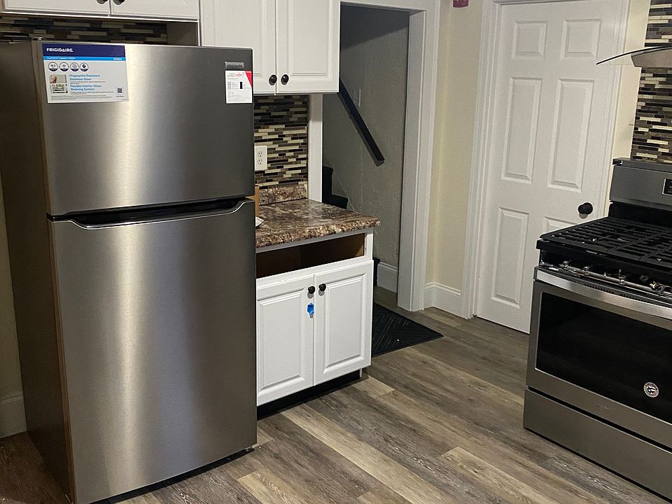 1st image of 173 Porter St #5
