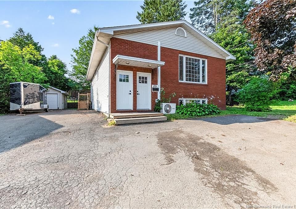 1st image of 20 Connaught Ave