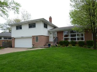 803 S Emerson St, Mount Prospect, IL 60056