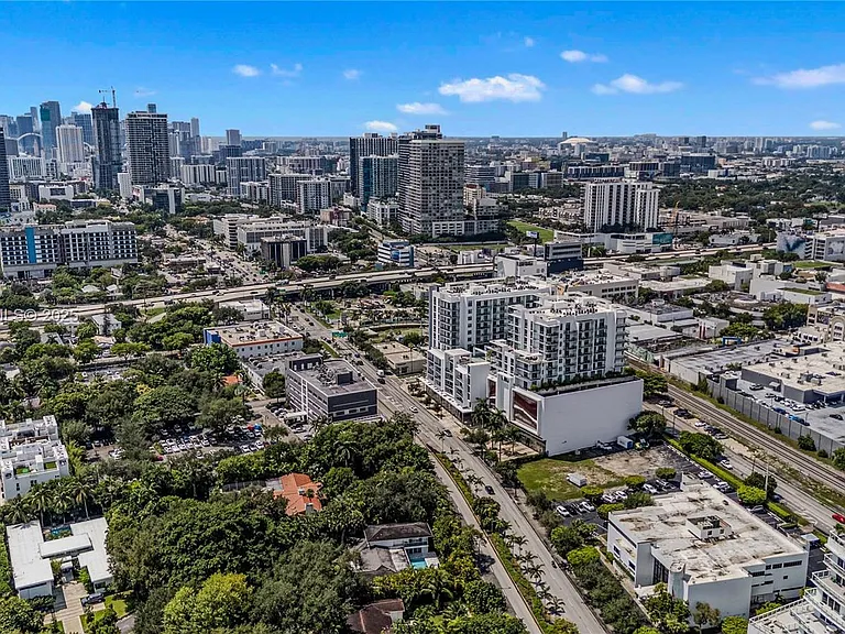 3900 Biscayne Blvd #S-904 — Photo 11
