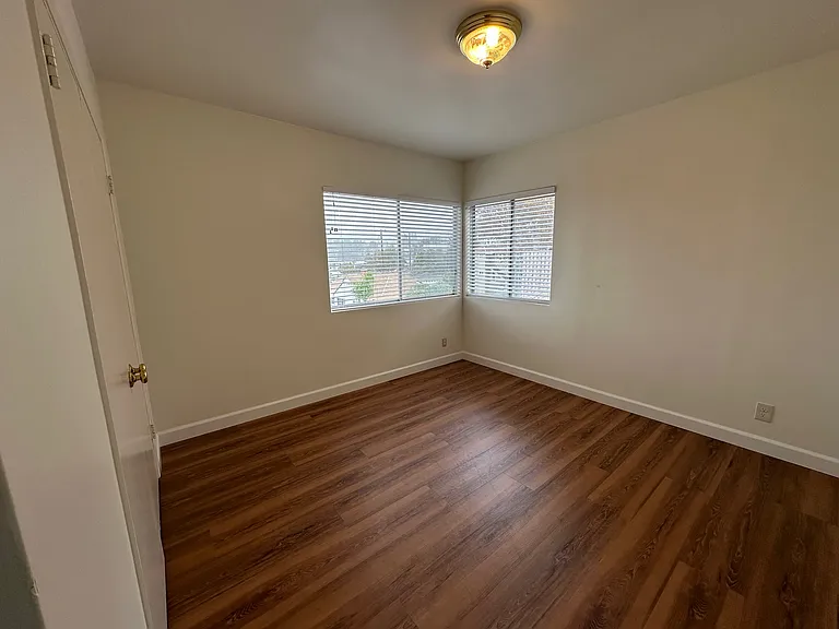 840 Haverford Ave #7 — Photo 17