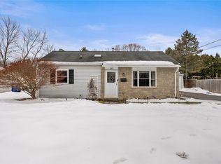 14 Pontiac St, Webster, NY 14580