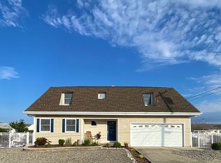 824 Leeward Dr, Forked River, NJ 08731