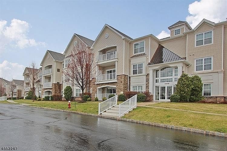 1st image of 3303 Chesterwood Way #3303