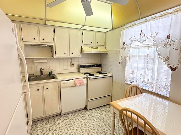3rd image of 7855 NW 5th Court #207
