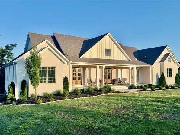 11964 Long Acres Dr, Bentonville, AR 72713