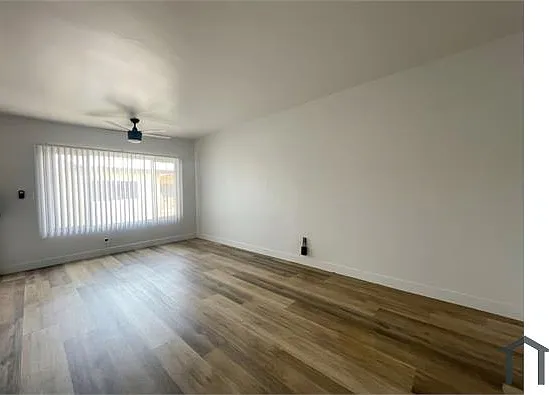 3206 W 60th St #4 — Photo 7