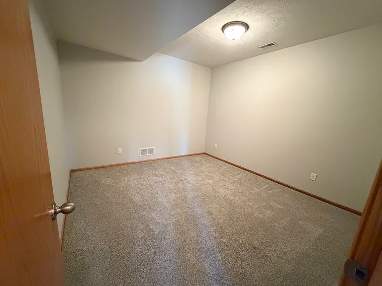 3144 Gunsmoke Dr — Photo 27