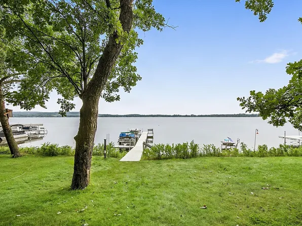 21307 Agate Beach Rd, Saint Cloud, MN 56301