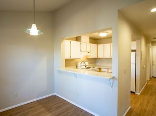 236 SW Meade St APT 5, Portland, OR 97201