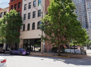 1006 Olive St APT 701, Saint Louis, MO 63101