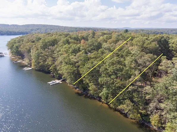 Sandy Beach Ln #14, Oakland, MD 21550