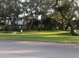 1611 Ridgewood St, Clearwater, FL 33755