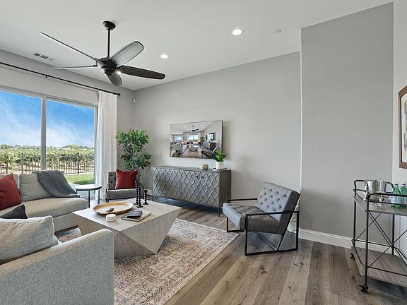 4th image of 9467 E Jahant Rd