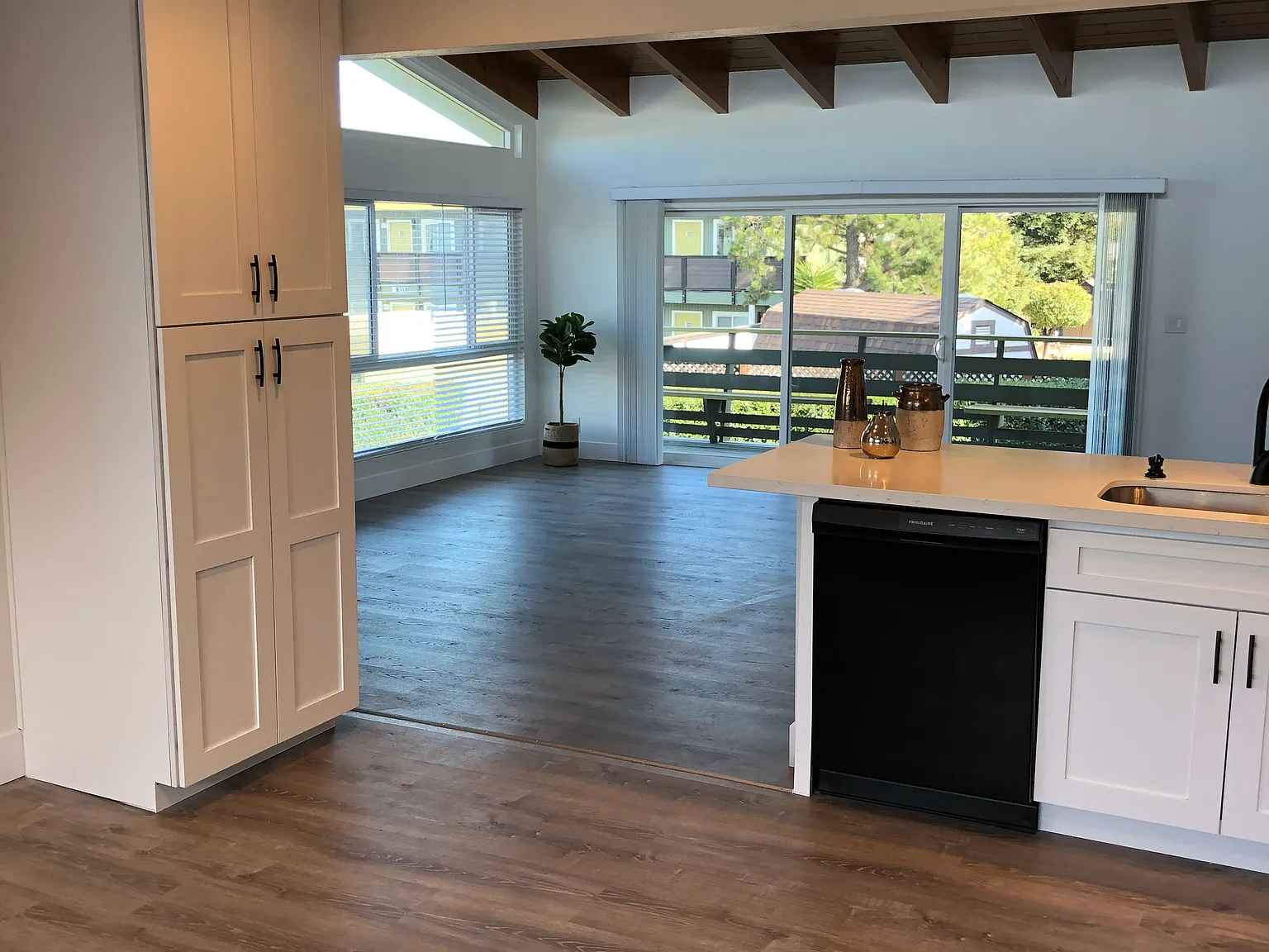 The Grove Apartments — Photo 4