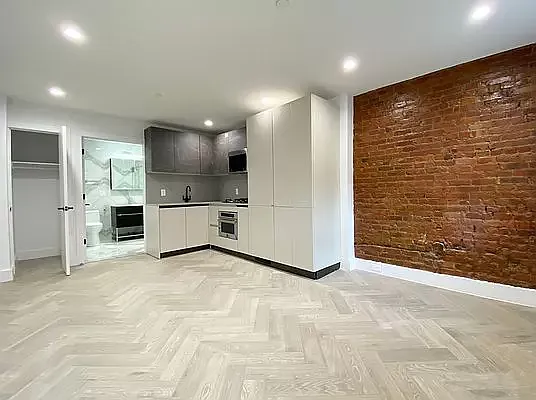 Rented by Owner | media 10