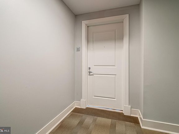 3rd image of 820 N Pollard St APT 806