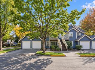 7838 120a St #215, Surrey, BC V3W5B6