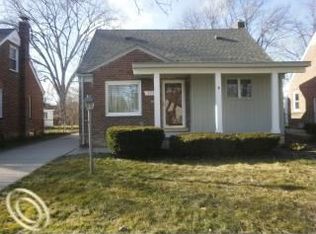 2923 N Altadena Ave, Royal Oak, MI 48073
