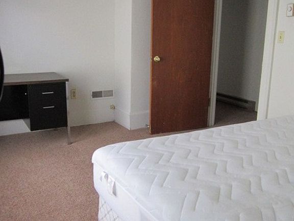 4th image of 205 Comstock Ave APT 4