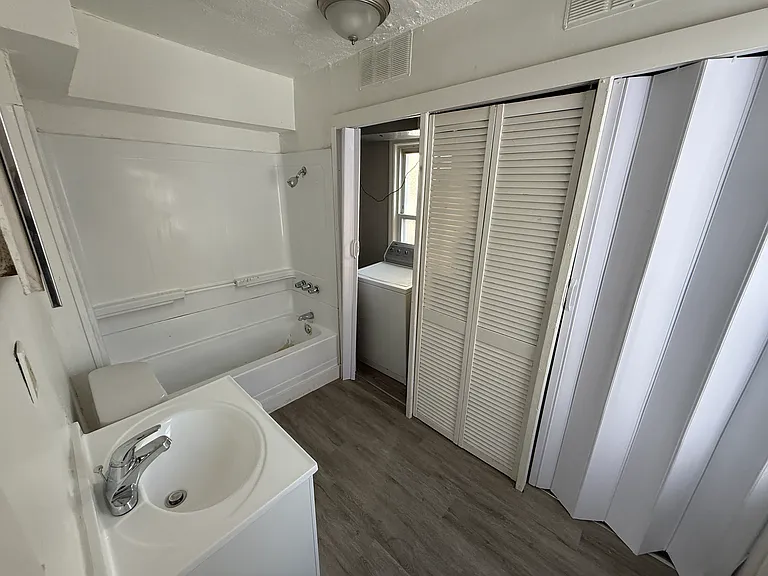 11377 Sherman Ave — Photo 9