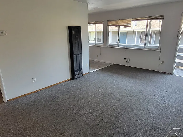 1640 Hearst Ave #G — Photo 2