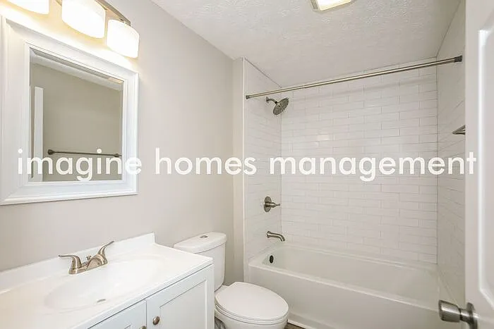 1118 N Parker Ave — Photo 15